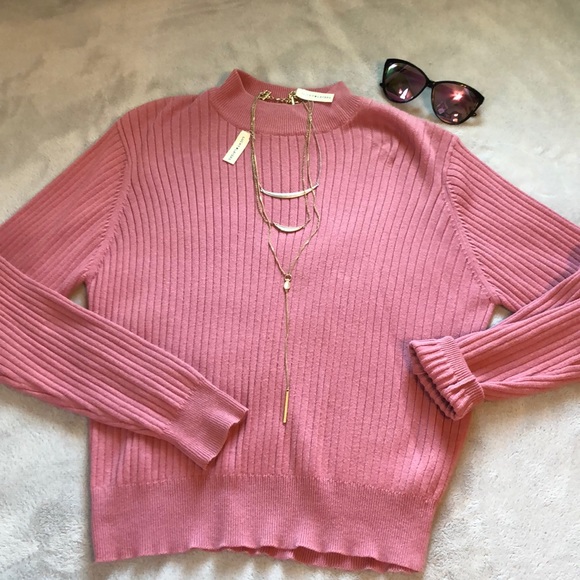 laura scott mock turtleneck